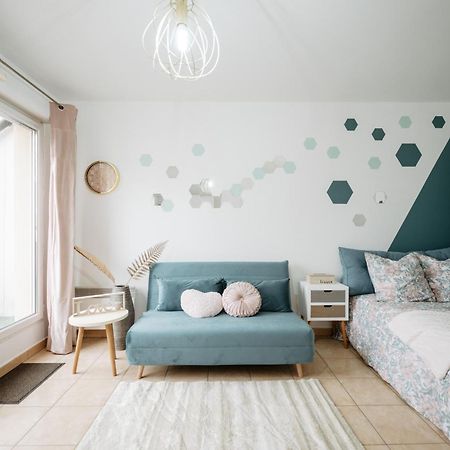 Hexa Dream Apartment Montevrain Exterior photo